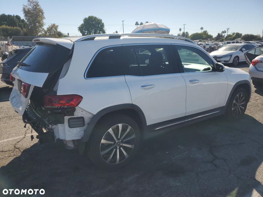 Mercedes-Benz GLB - 5