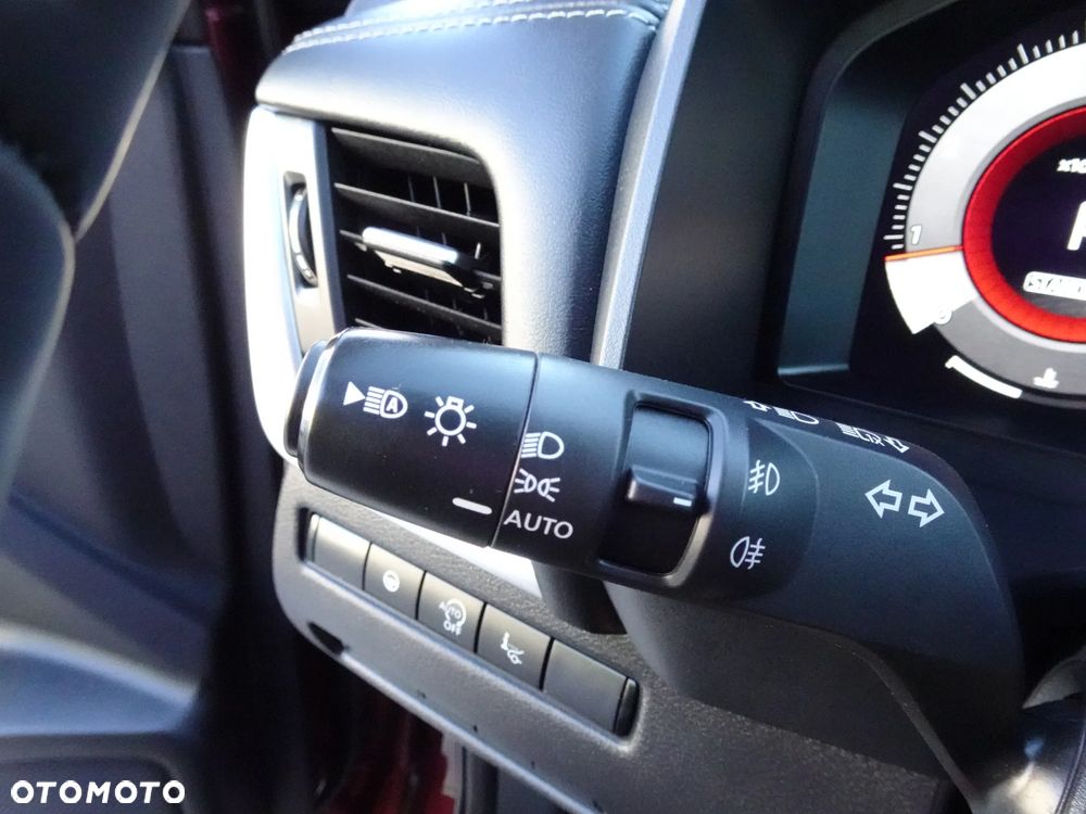 Nissan Qashqai 1.3 DIG-T MHEV N-Connecta Xtronic - 40