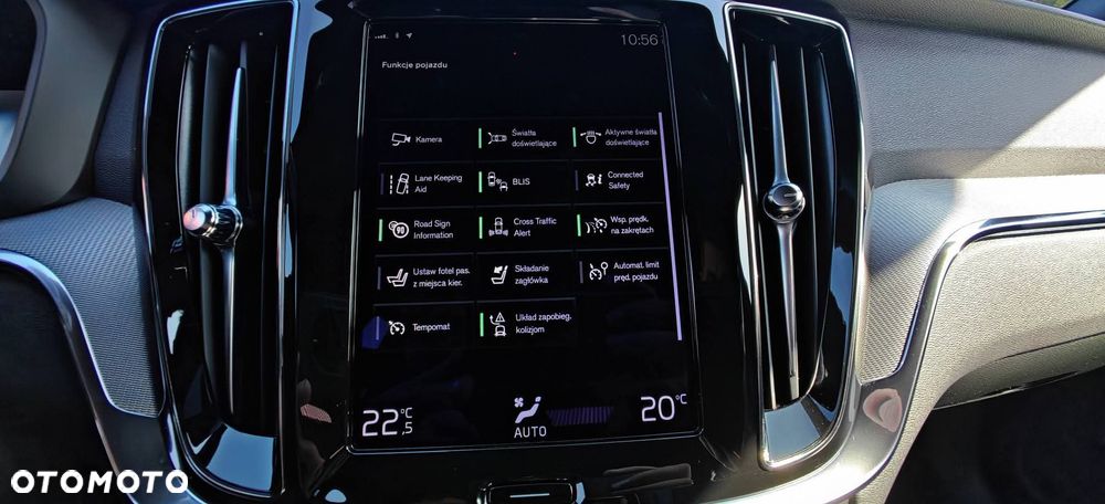 Volvo V60 D4 AWD R-Design - 31