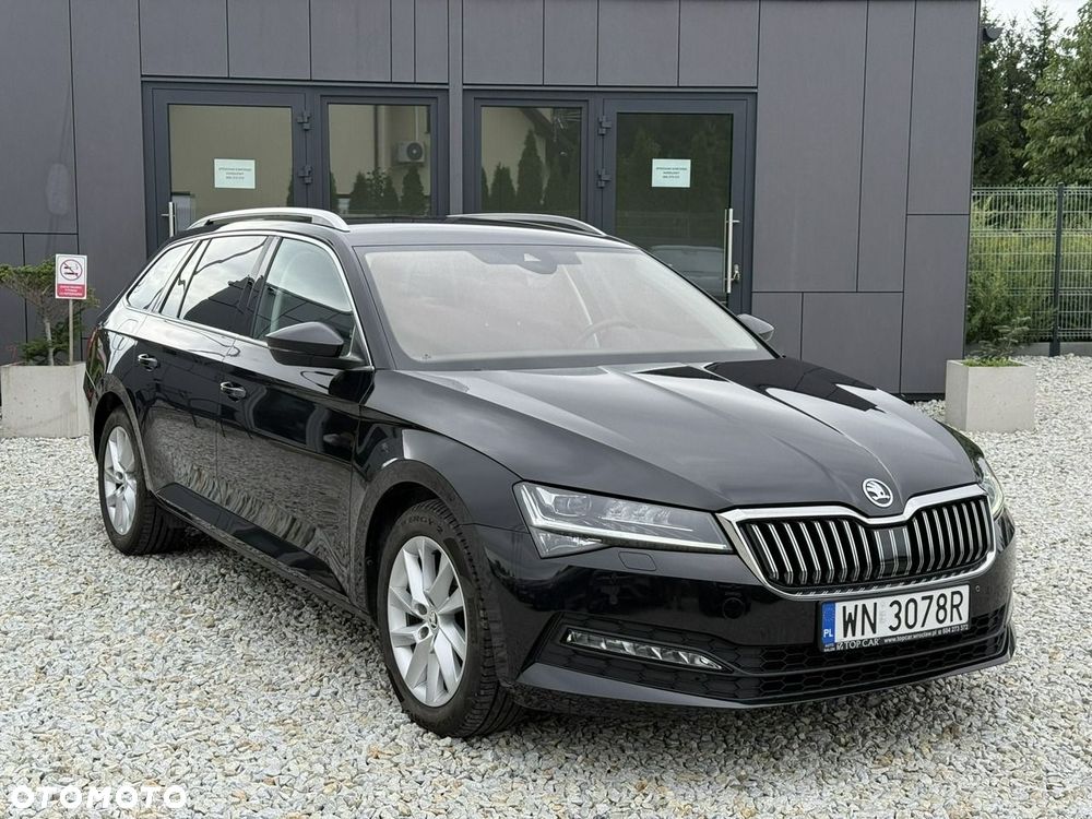 Skoda Superb 2.0 TDI SCR Ambition - 2