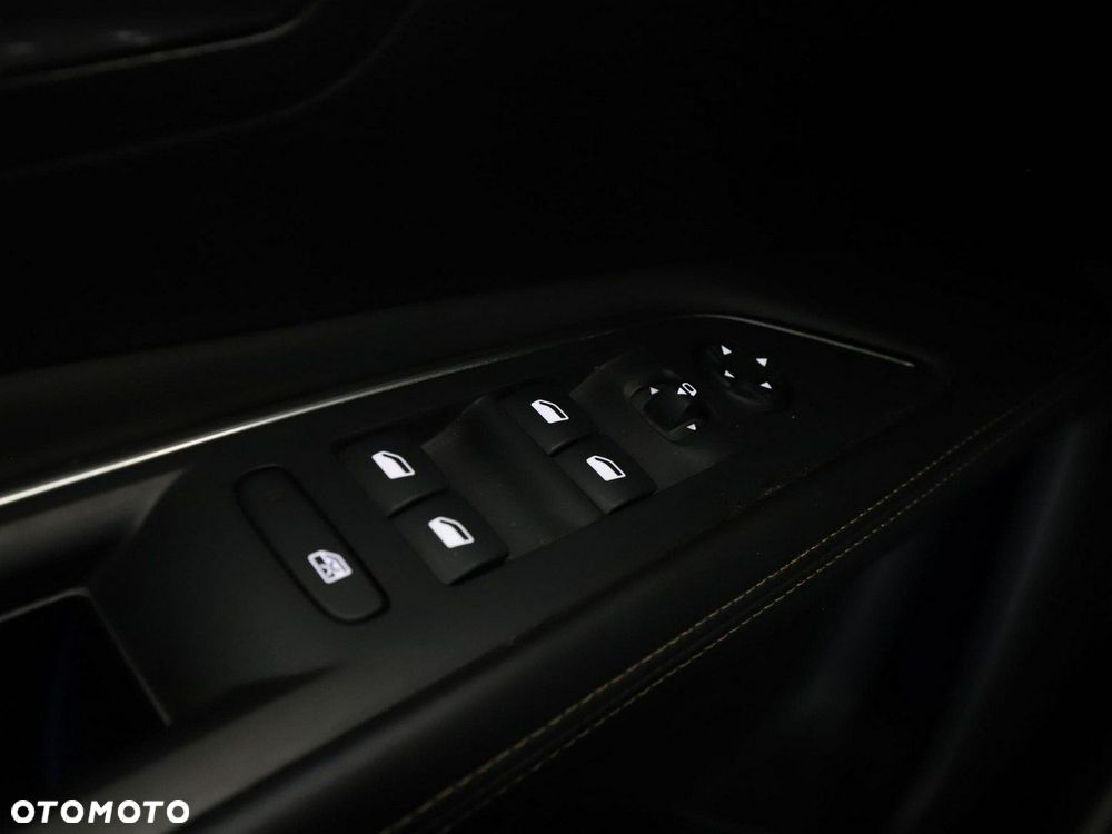 Peugeot 3008 1.6 THP Allure S&S EAT6 - 38