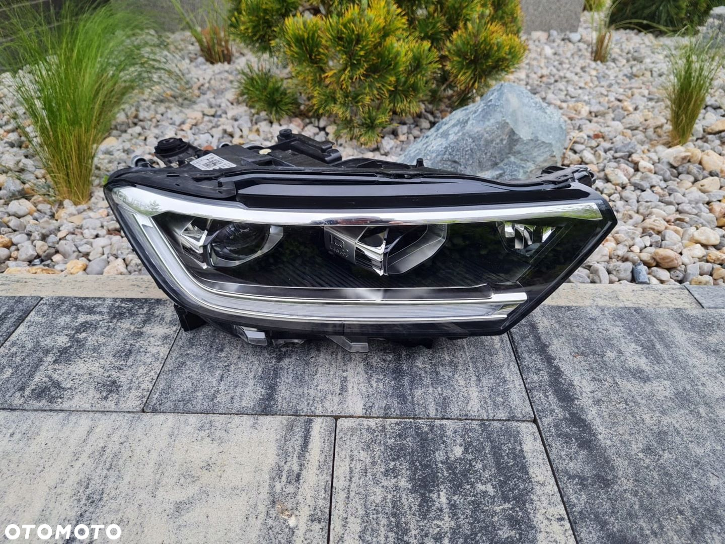 VW T-ROC 2GA LIFT Lampa prawa przód Full Led Matrix IQ Light 2GA941036AK - 2
