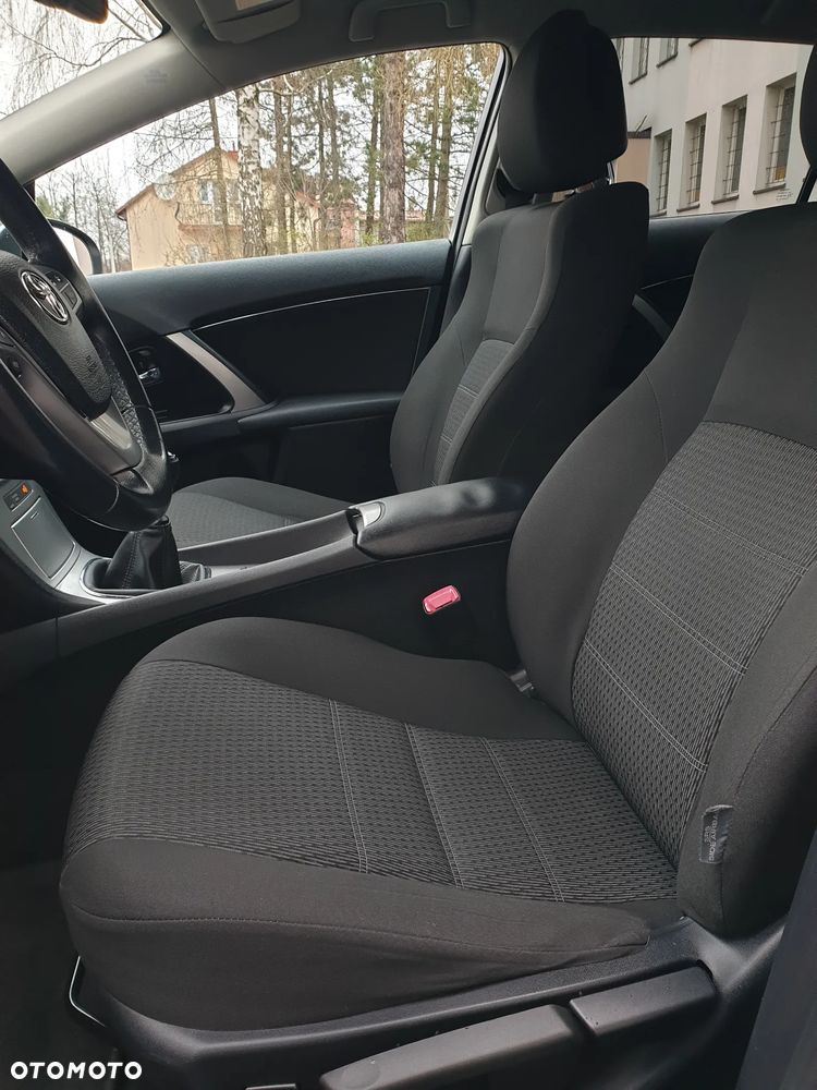 Toyota Avensis Touring Sports 1.8 Edition S+ - 8