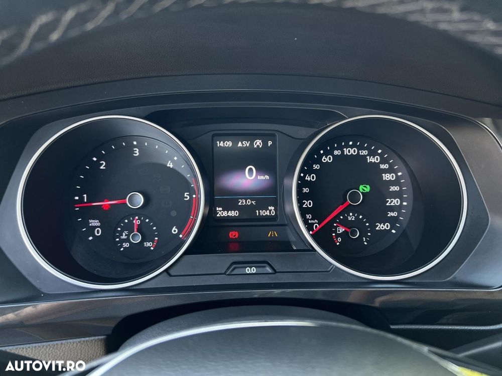 Volkswagen Tiguan 2.0 TDI SCR 4MOTION DSG R-Line - 8