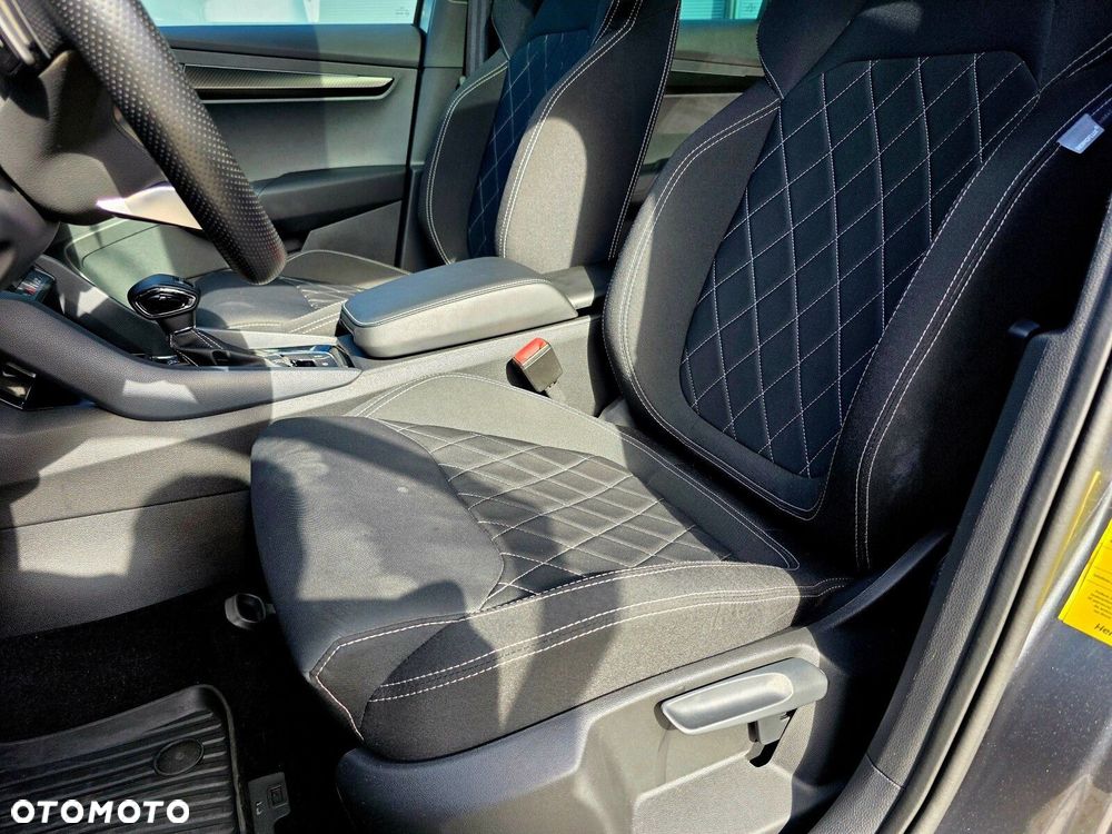 Skoda Karoq 1.5 TSI ACT Sportline DSG - 25