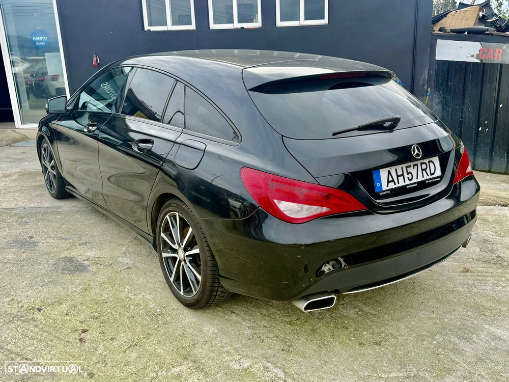 Mercedes-Benz CLA 220 d Shooting Brake AMG Line Aut. - 2