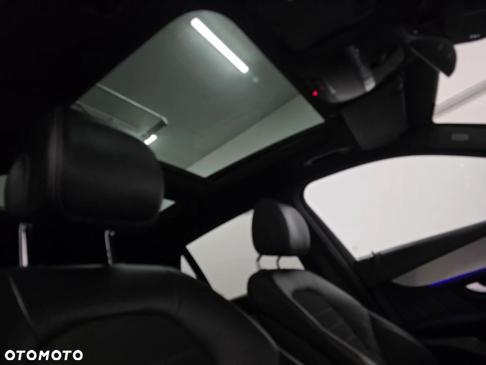 Mercedes-Benz GLC 300 de 4Matic 9G-TRONIC AMG Line Plus - 27