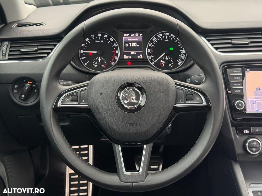 Skoda Octavia 1.6 TDI DSG Style - 23