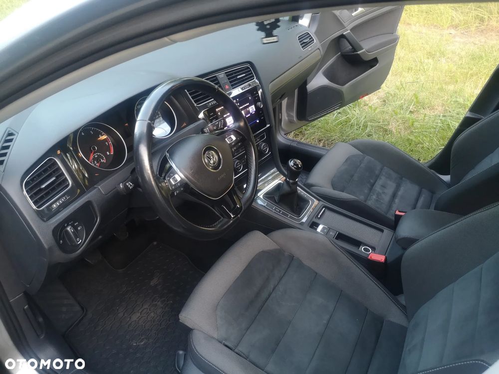 Volkswagen Golf 1.5 TSI BMT Highline - 26