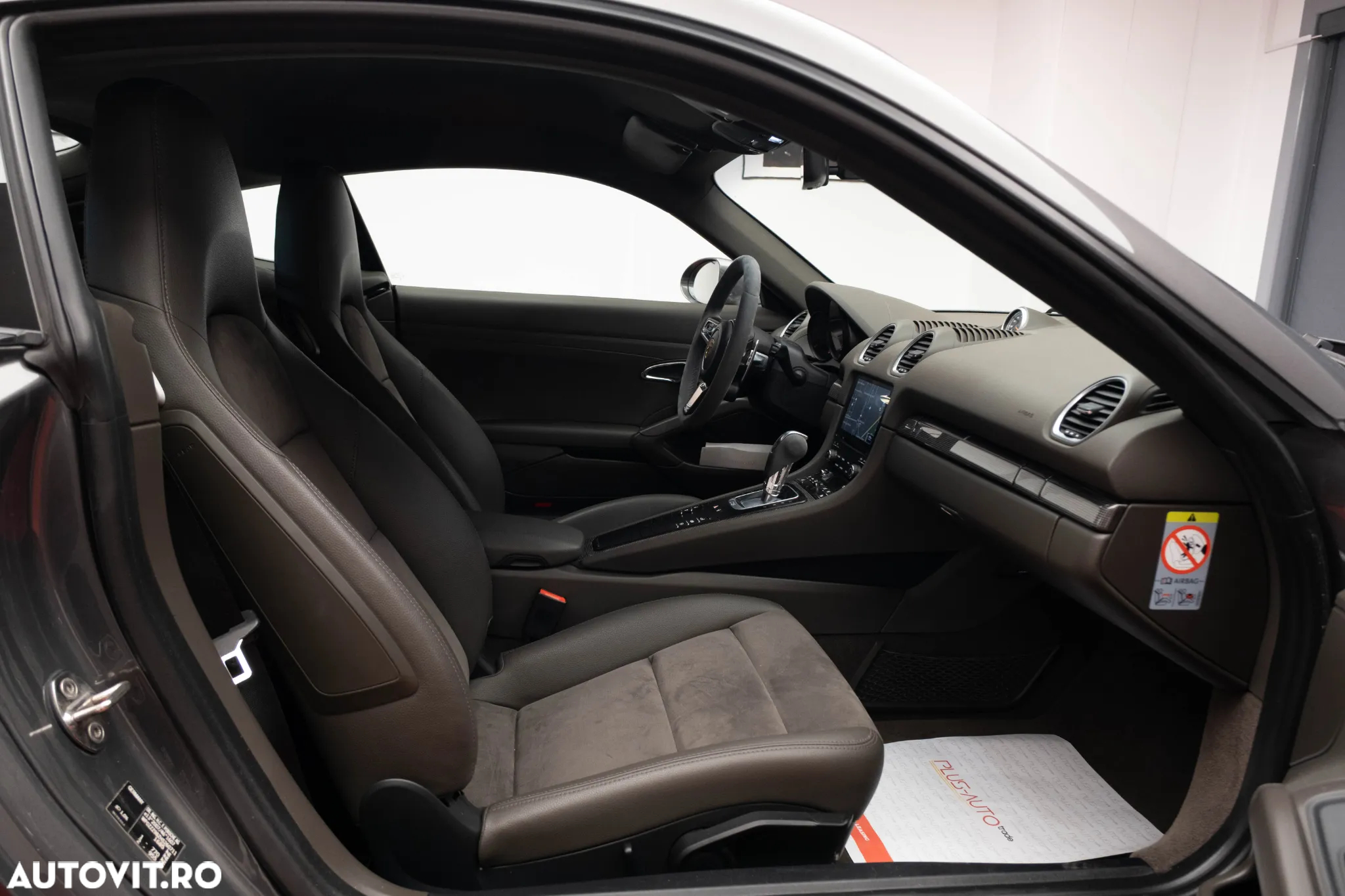 Porsche Cayman 718 PDK - 21
