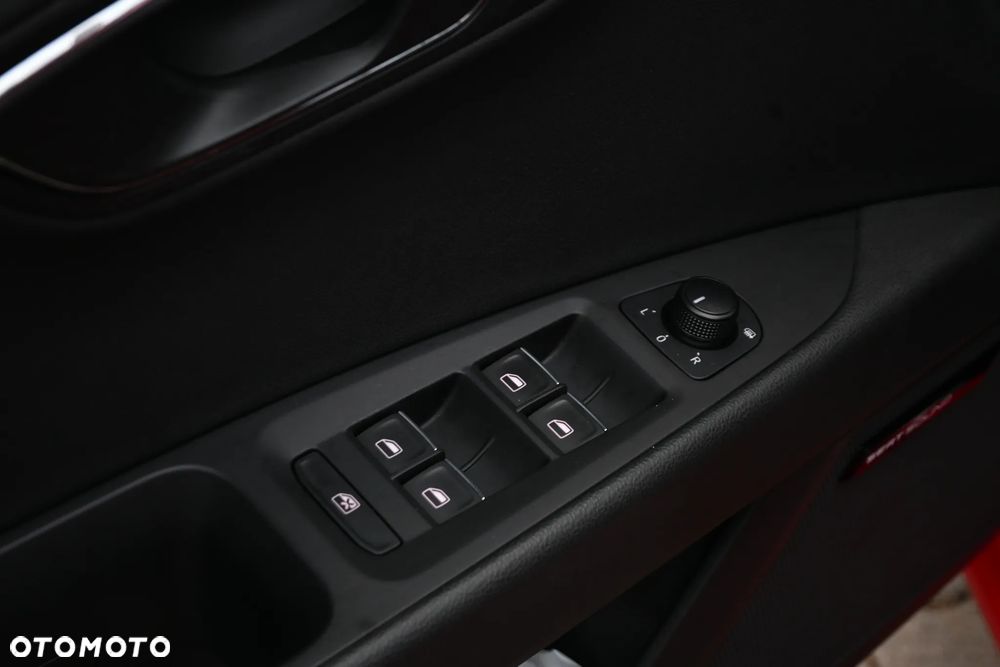 Seat Leon 1.8 TSI FR S&S DSG - 32
