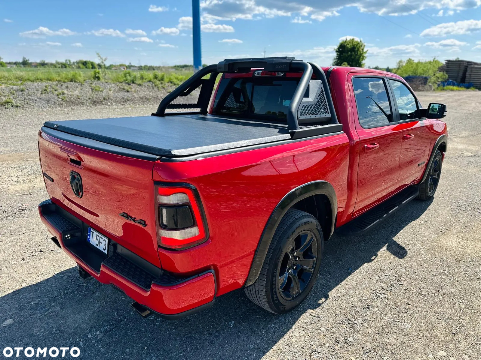 RAM 1500 - 12