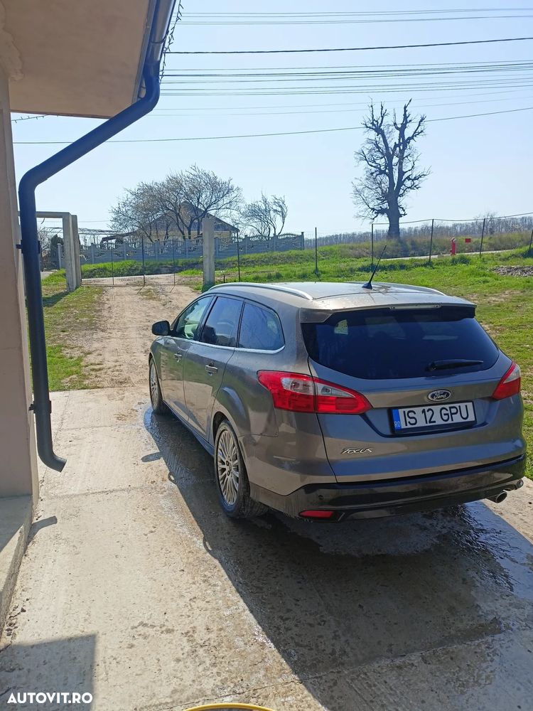Ford Focus - 6