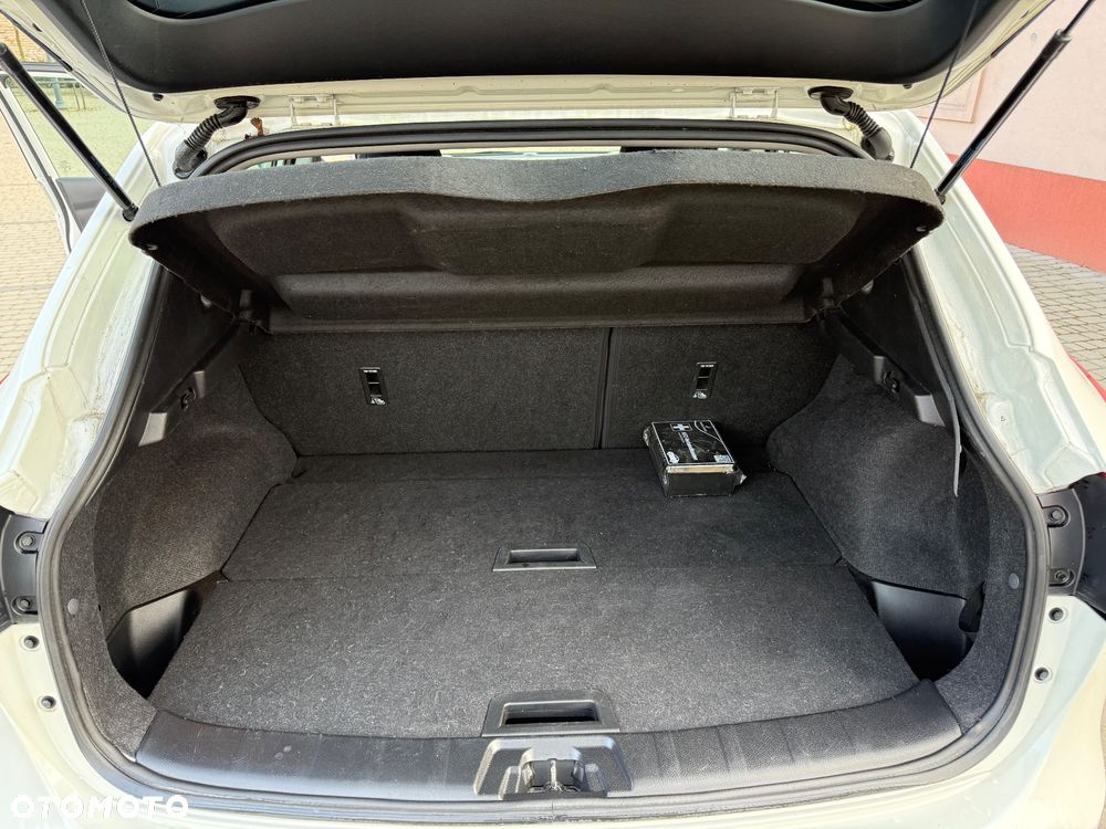 Nissan Qashqai 1.2 DIG-T N-Vision - 30
