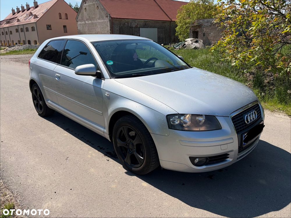 Audi A3 3-drzwiowe 1.6 Attraction - 3