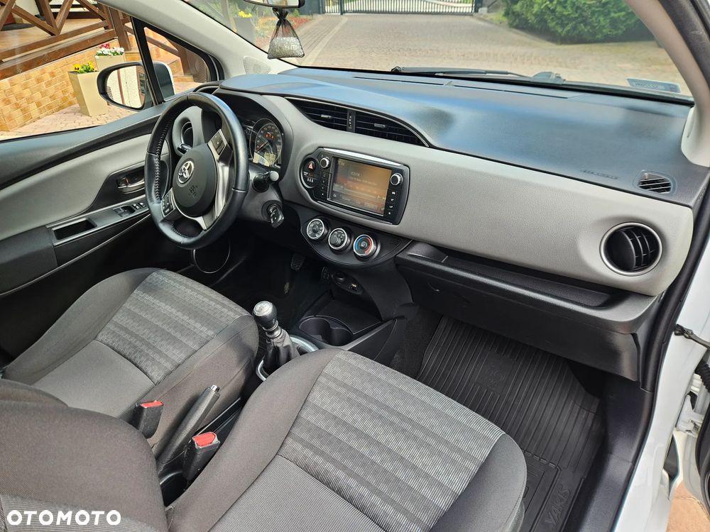 Toyota Yaris 1.33 Premium - 11