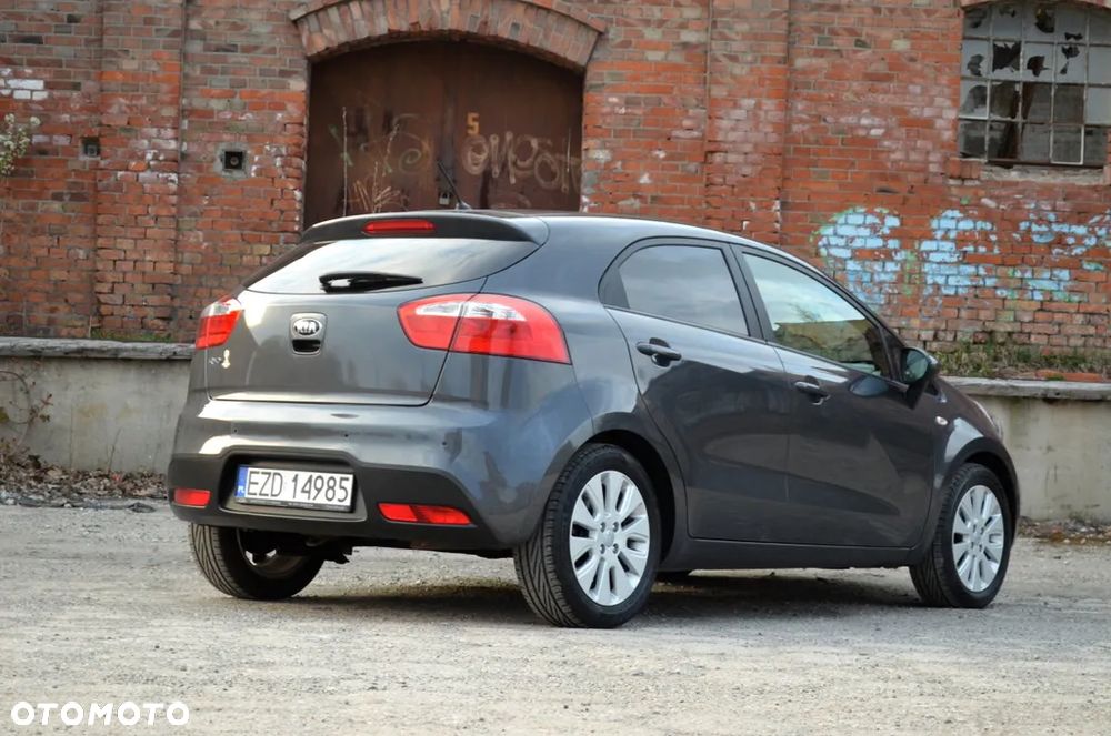 Kia Rio 1.2 ISG Uefa Euro 2016 - 5