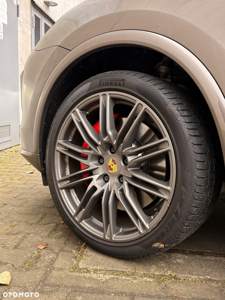 Porsche Cayenne GTS Tiptronic S - 14