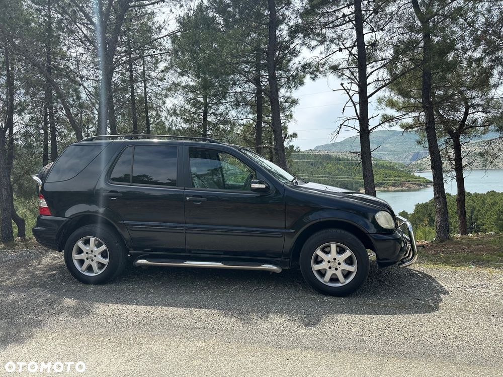 Mercedes-Benz ML - 4