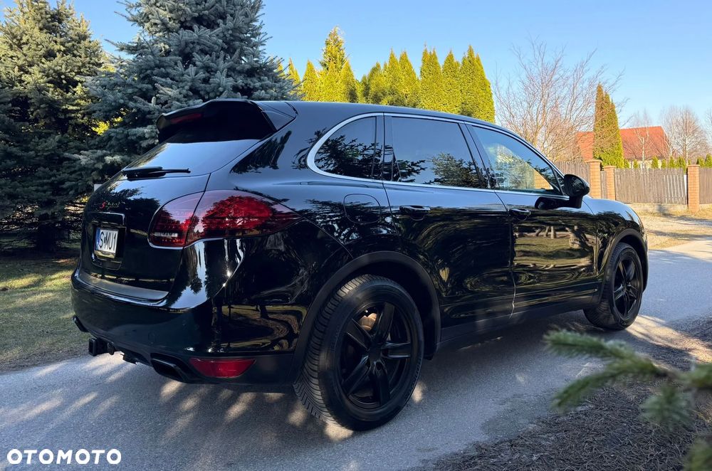 Porsche Cayenne - 6