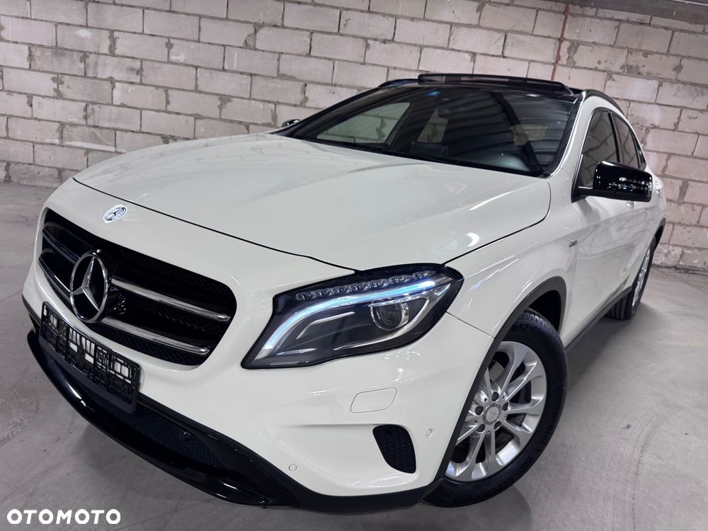 Mercedes-Benz GLA 200 7G-DCT Edition 1 - 1