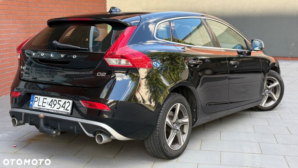 Volvo V40 D2 Drive-E R-Design Momentum - 3