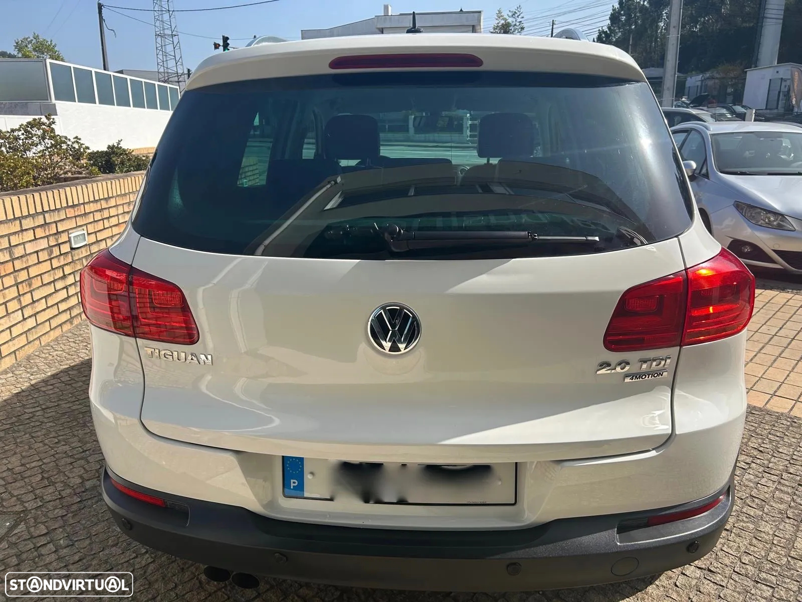 VW Tiguan 2.0 TDI Sport 4Motion DSG - 11