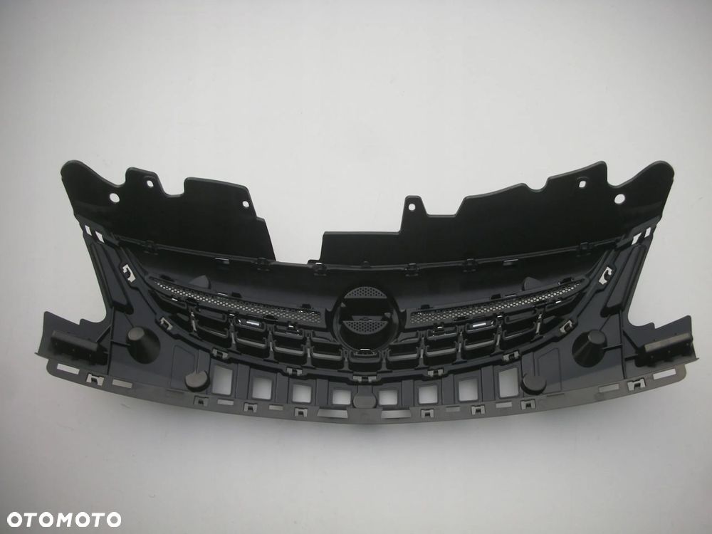 OPEL CORSA D LIFT 2011- ATRAPA KRATKA CHROM GRILL - 2