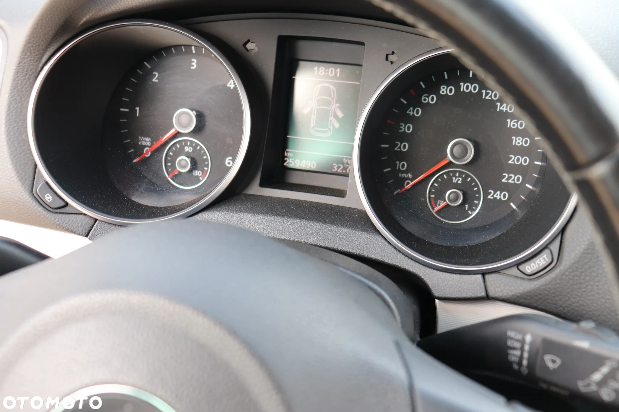 Volkswagen Golf - 12
