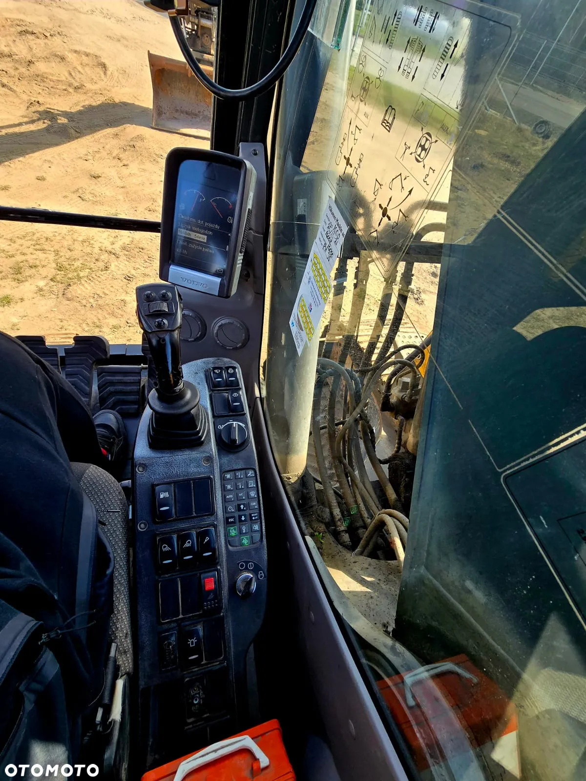 Volvo ECR 235 CL - 17
