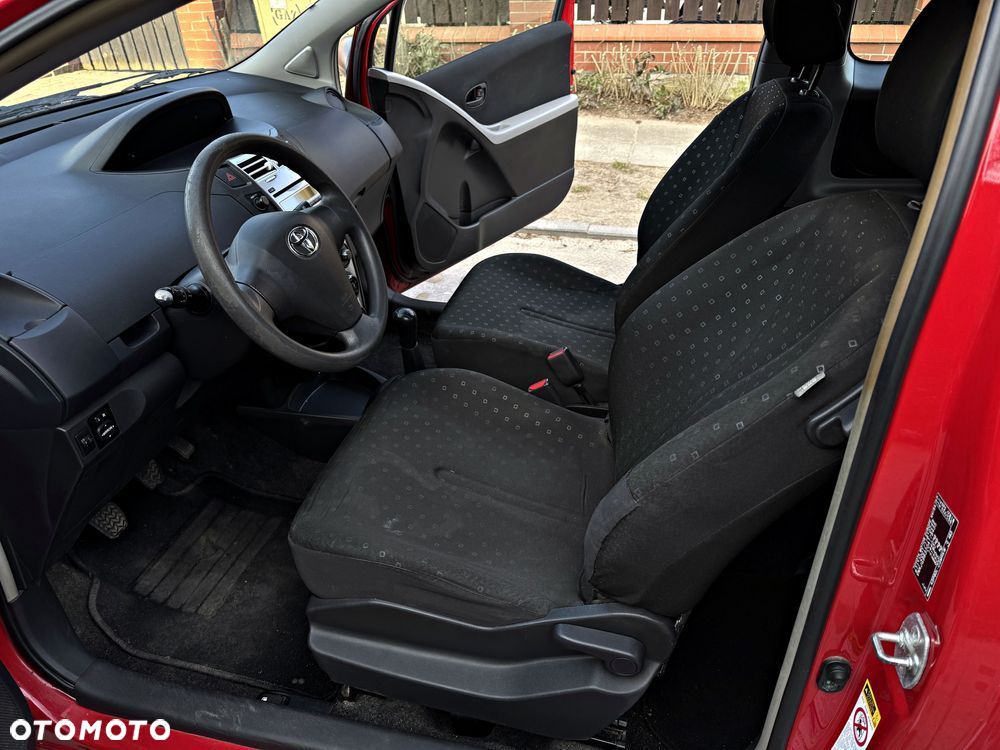 Toyota Yaris 1.0 Luna A/C - 13