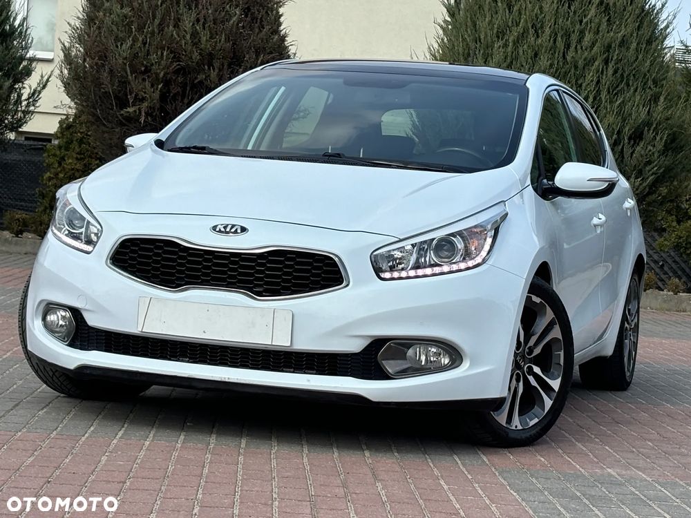 Kia Ceed 1.6 GDI DCT Platinum Edition - 3