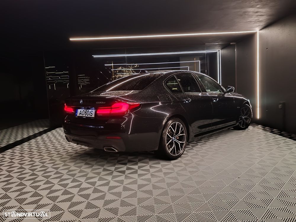 BMW 520 e Pack M - 3