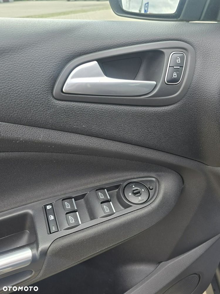 Ford C-MAX - 19