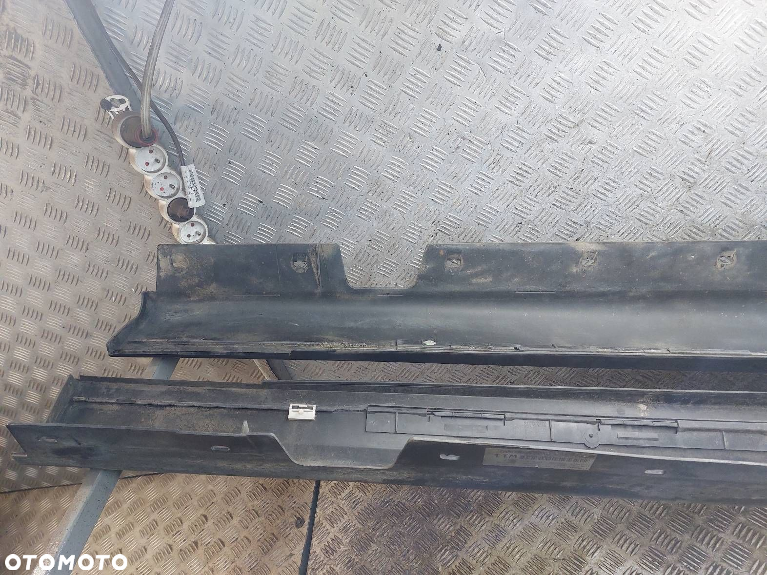 PRÓG NAKŁADKA LEWA + PRAWA BMW E90 416/9 7906508 7906507 - 8