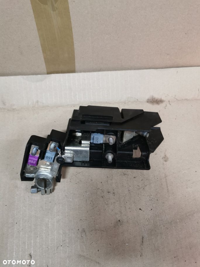 Vw Touareg III klema akumulatora 4M6915459A - 1