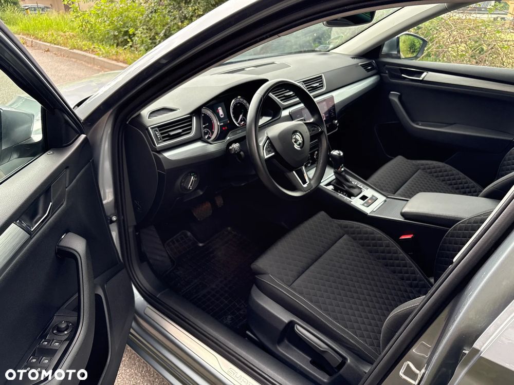 Skoda Superb 2.0 TDI SCR Ambition DSG - 11