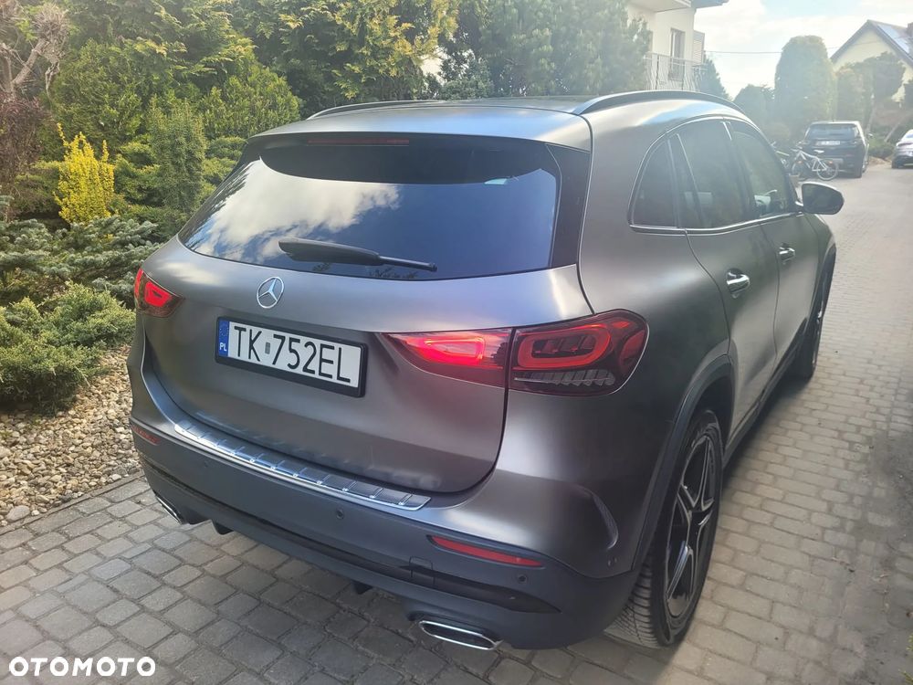 Mercedes-Benz GLA 200 d 4Matic 8G-DCT AMG Line - 3