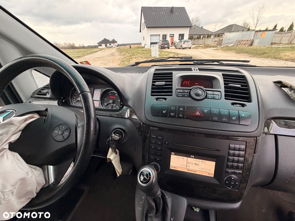 Mercedes-Benz Viano 3.0 CDI DPF lang Automatik Avantgarde - 32