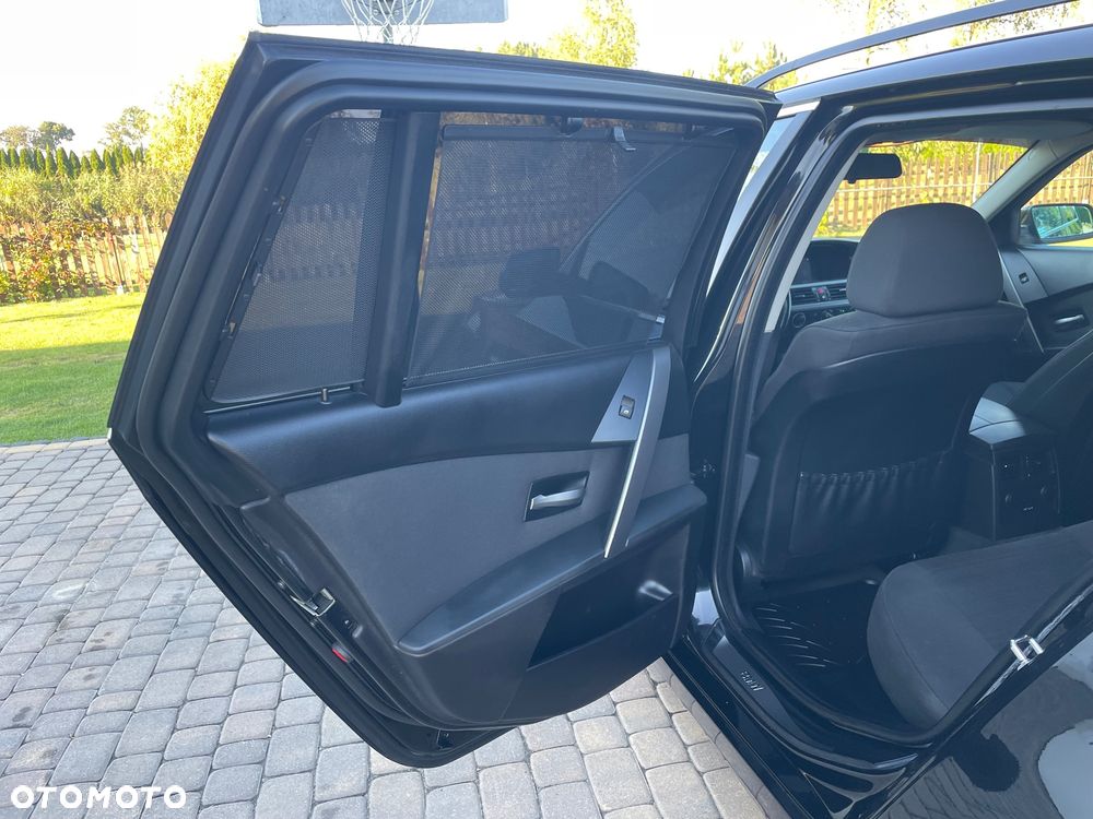 BMW Seria 5 525i Touring - 20