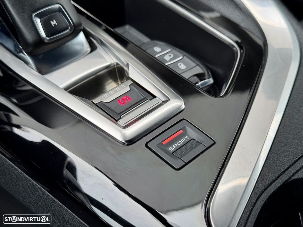 Peugeot 3008 1.2 PureTech GT Line EAT8 - 49