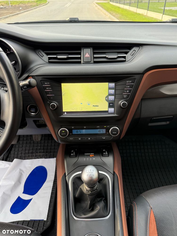 Toyota Avensis Touring Sports 1.8 Edition S+ - 28