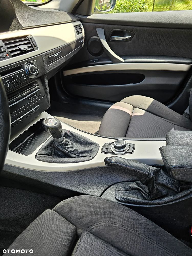 BMW Seria 3 318d - 7