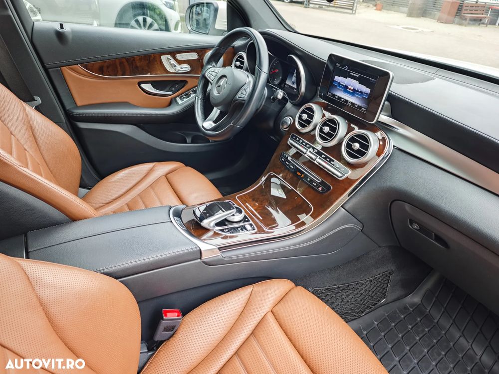 Mercedes-Benz GLC Coupe 250 4MATIC - 31
