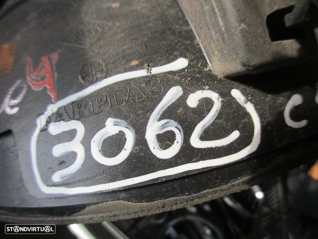 Grelha Friso 828762614R 828770664R RENAULT CLIO 4 FASE 1 2016 1.5DCI 75CV 5P BRANCO TR DRT TD GRE INTERIOR PORTA TR DRT - 4