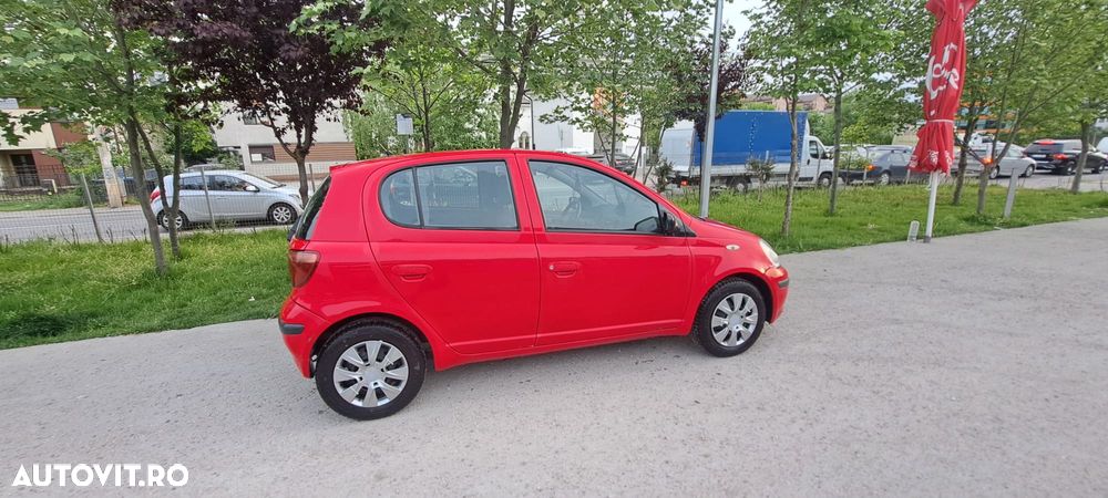 Toyota Yaris 1.3 Luna - 4