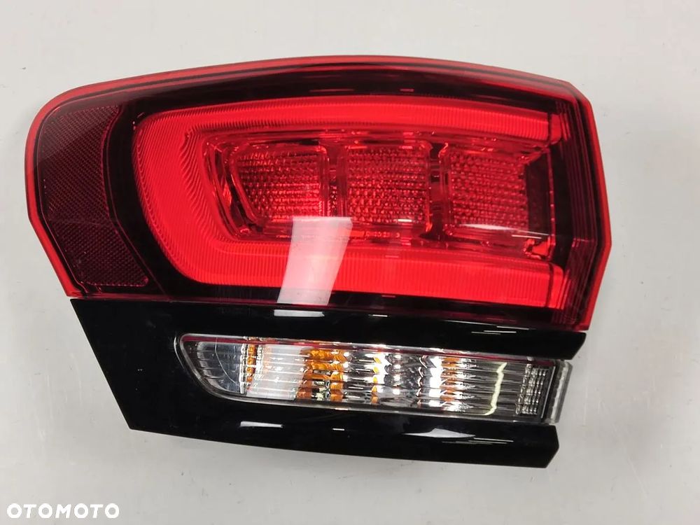 JEEP GRAND CHEROKEE WK2 SRT 16-21r Lampa Tylna Prawa Lewa - 1