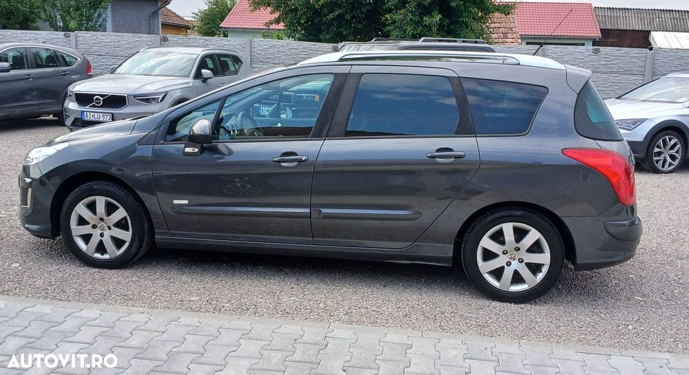 Peugeot 308 120 VTi NAVTEQ ON BOARD - 2