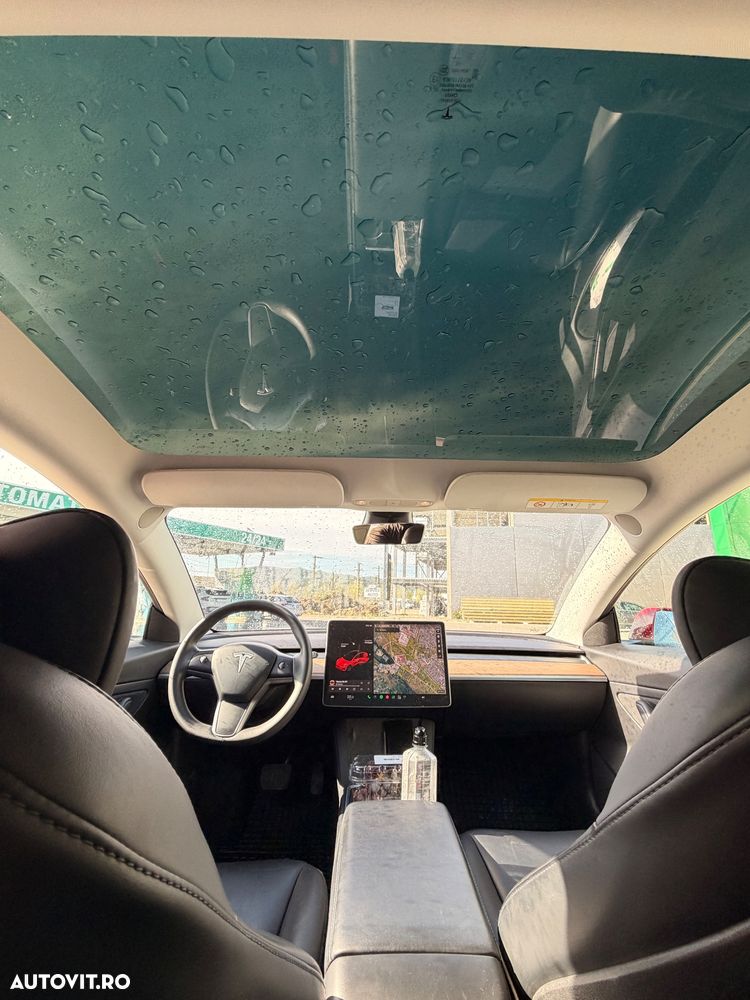 Tesla Model 3 - 16