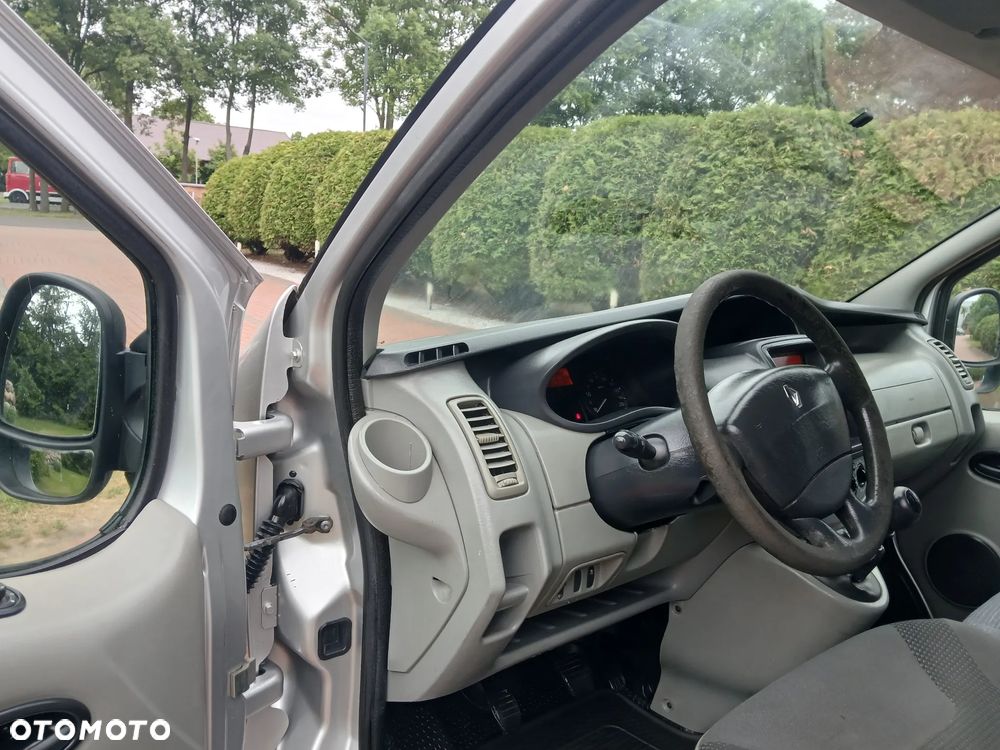 Renault TRAFIC - 11